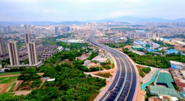 深莞惠红色干线改建工程一期开放通行 深莞惠红色干线改建工程一期开放通行