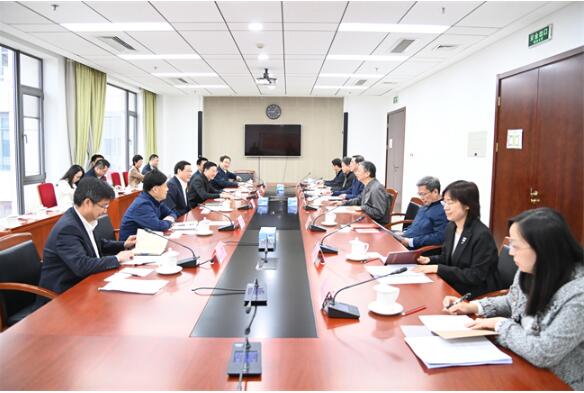 应勇带队赴全国人大常委会法工委座谈交流1