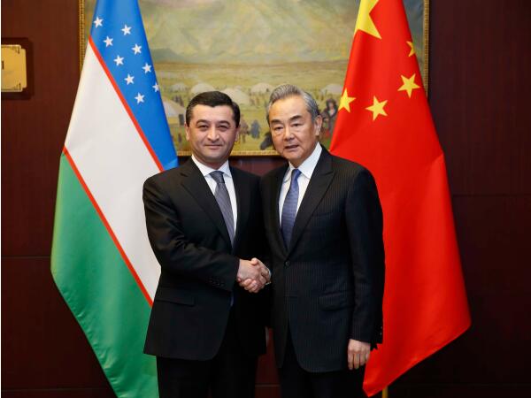 王毅会见乌兹别克斯坦外长赛义多夫1 王毅会见乌兹别克斯坦外长赛义多夫1
