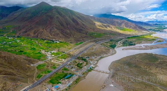 一批重大交通项目相继通车
