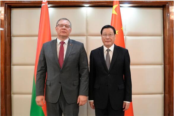 应勇与五位上合组织成员国总检察长举行工作会晤4