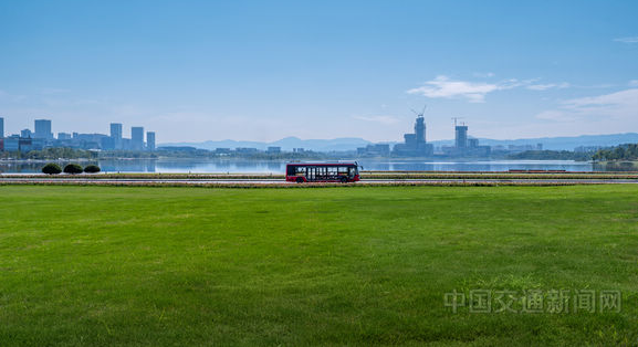 四川天府新区推出5条“准点公交” 四川天府新区推出5条“准点公交”