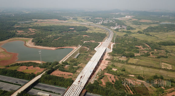 G533樟树城区至牛石背段一级公路改建工程全线贯通