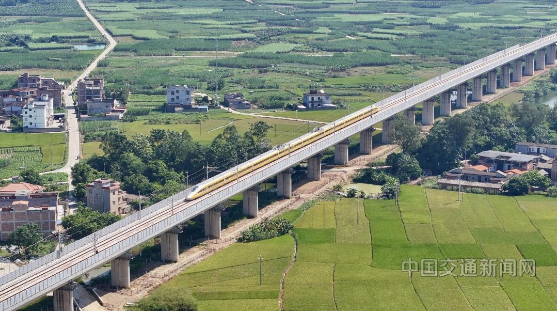 广西南宁至广东珠海高速铁路南宁至玉林段开始逐级提速试验