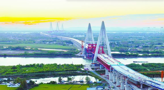 巢马城际铁路马鞍山长江公铁大桥建设有序推进