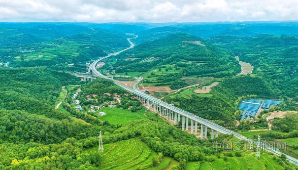 陕西麟游至法门寺高速公路全线建成通车 陕西麟游至法门寺高速公路全线建成通车